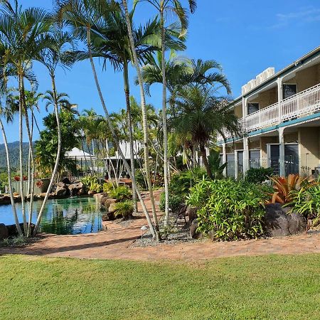 Colonial Palms Motor Inn Airlie Beach Extérieur photo