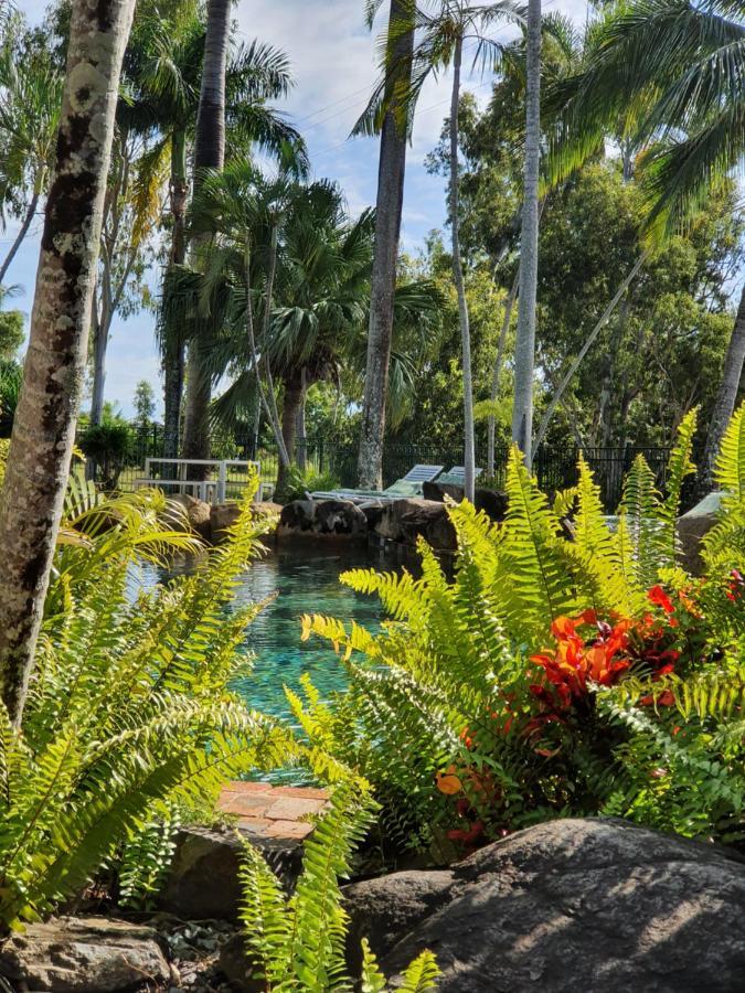 Colonial Palms Motor Inn Airlie Beach Extérieur photo