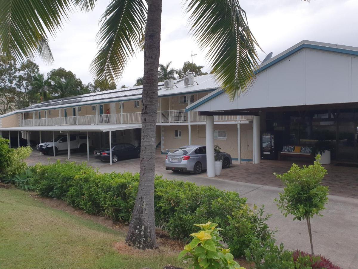 Colonial Palms Motor Inn Airlie Beach Extérieur photo