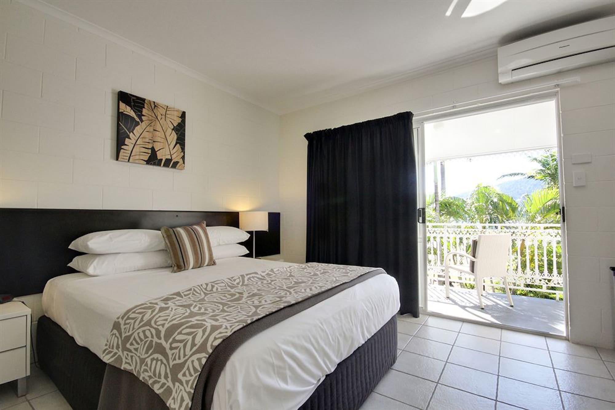 Colonial Palms Motor Inn Airlie Beach Extérieur photo