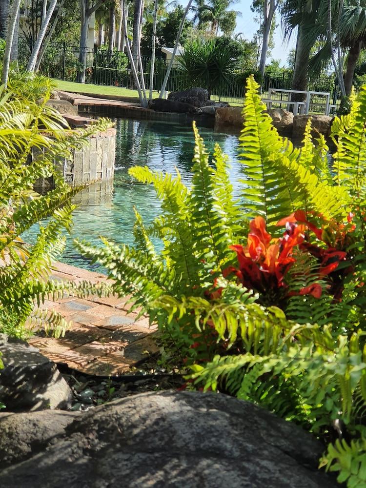 Colonial Palms Motor Inn Airlie Beach Extérieur photo