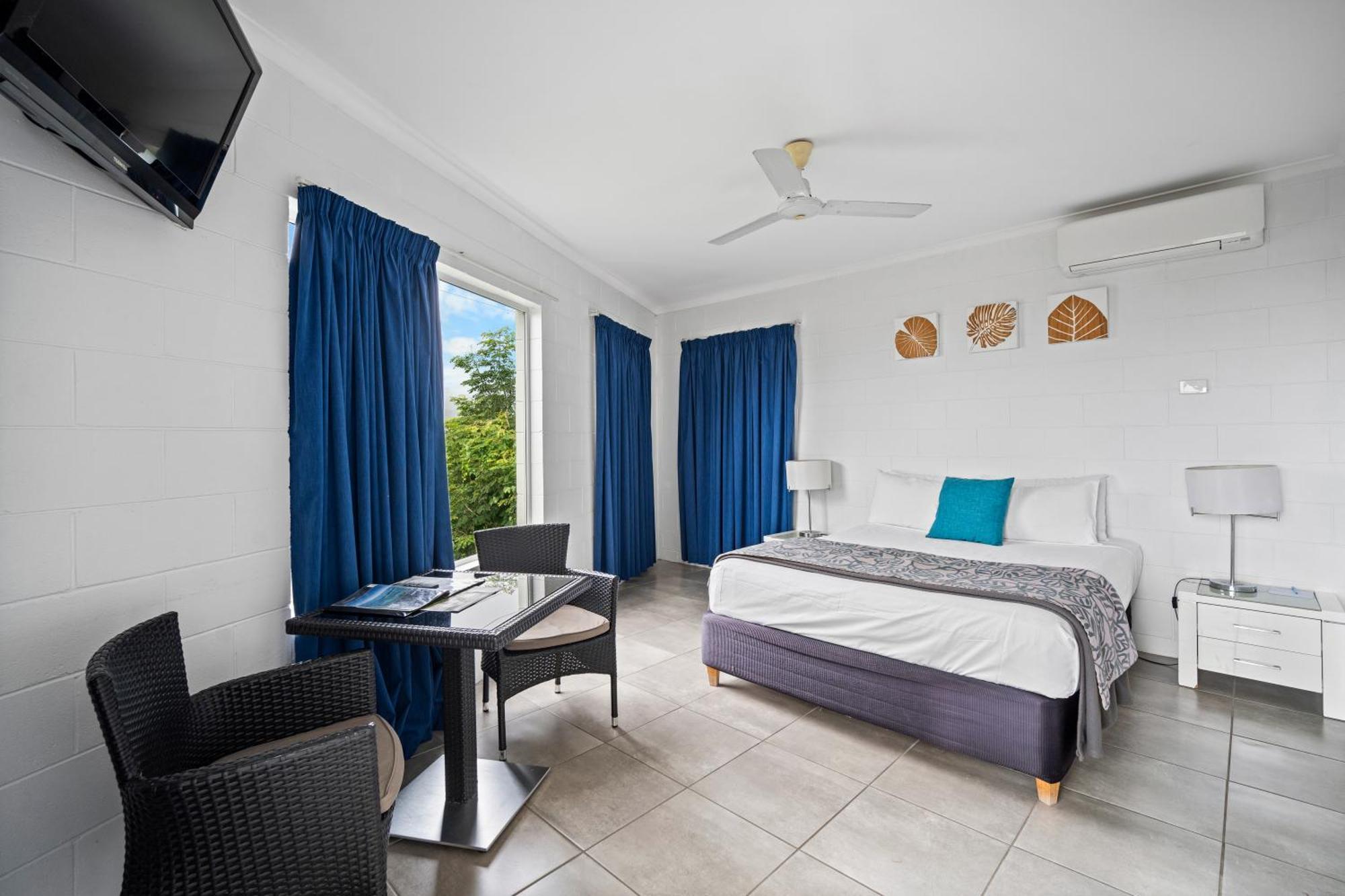 Colonial Palms Motor Inn Airlie Beach Extérieur photo